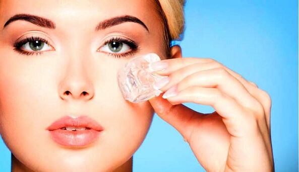 Cosmetic stones to rejuvenate the skin around the eyes